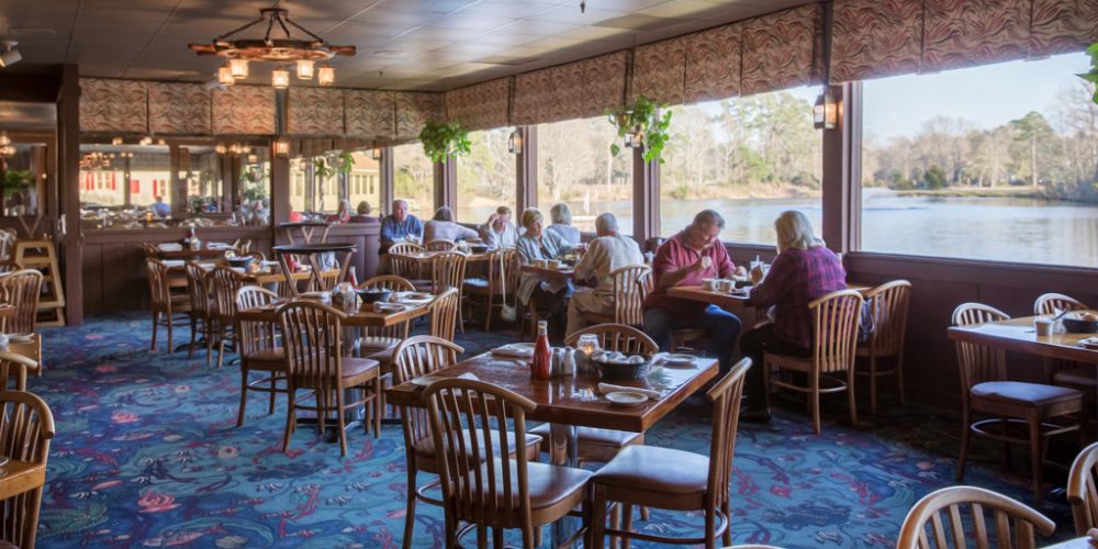 Top 10 Places to Eat on Restaurant Row - MyrtleBeachHotels.com