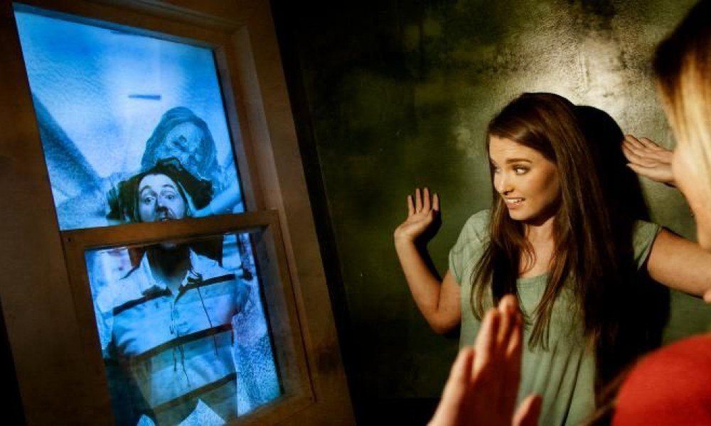Hollywood Wax Museum Entertainment Center h