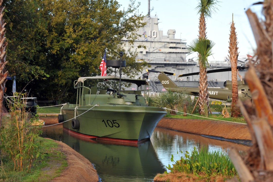 Patriots Point Naval & Maritime Museum h