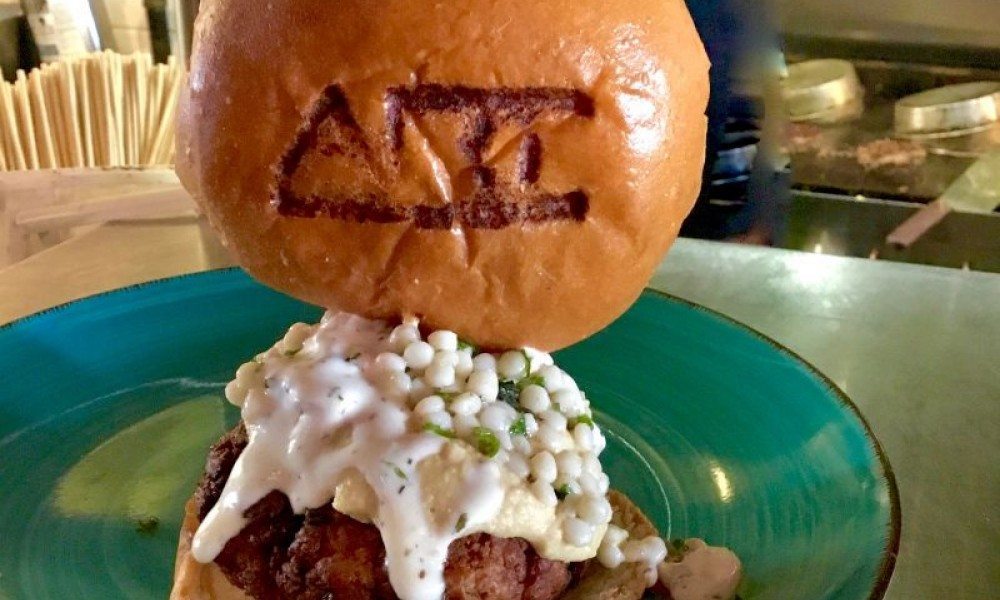 ART Burger Sushi Bar h