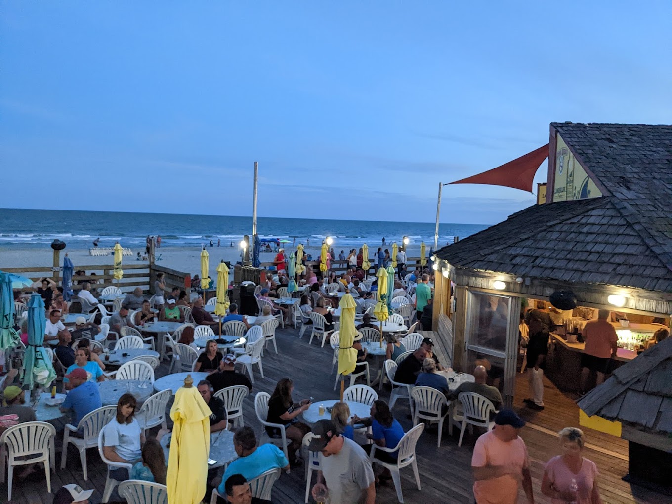 Myrtle Beach Hotels With a Tiki Bar